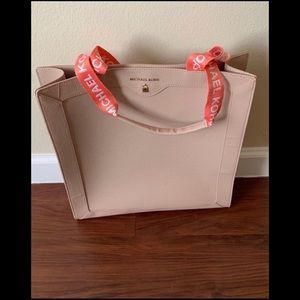 Michael kors tote bag